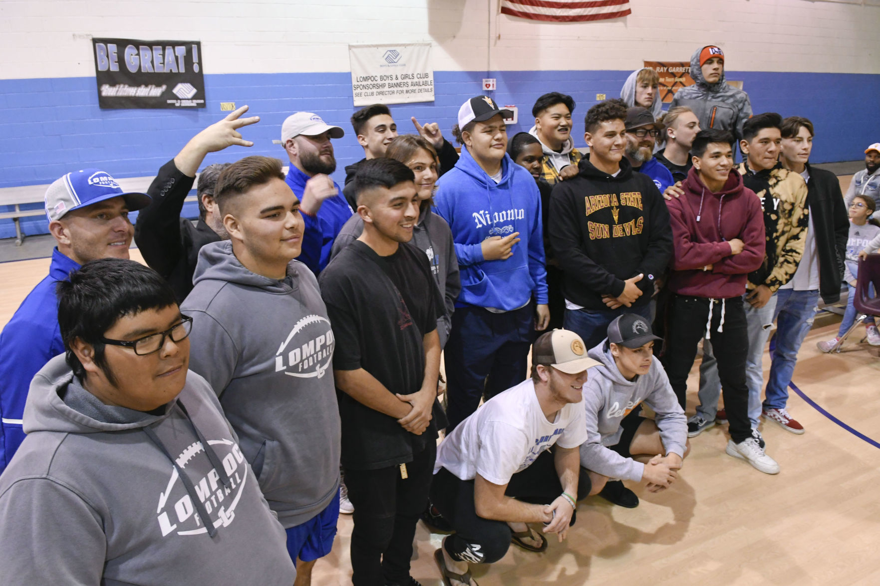 121819 Morgan and Nunez sign 12.jpg